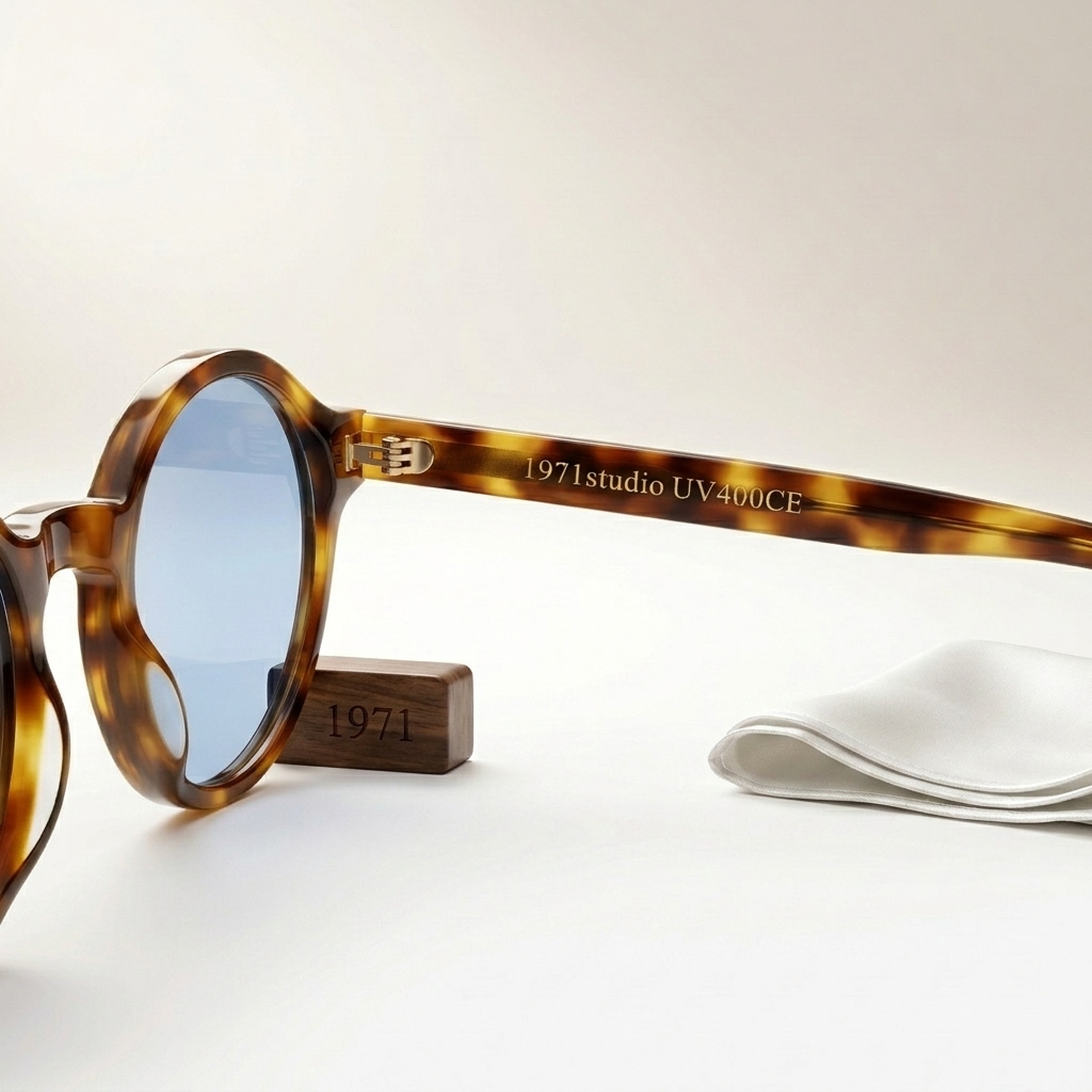 Minimal vintage sunglasses tortoise round frame lightweight everyday style UK
